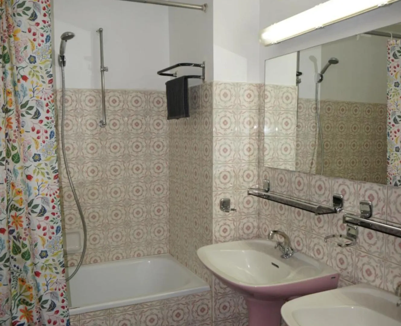 Belga Apartment 3 Bedrooms. Antwerp Belgium